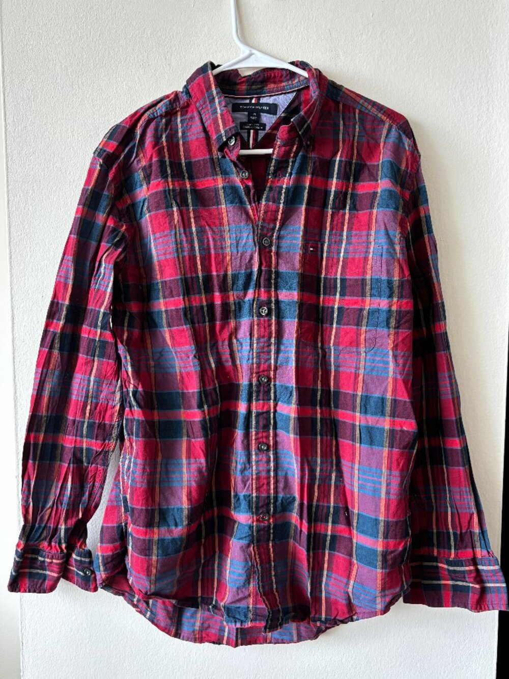 Tommy Hilfiger Classic Fit Plaid Long Sleeve Button Down - Size Large
